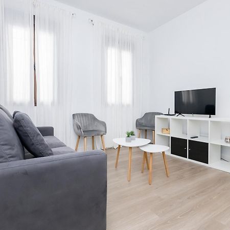 Bhost - Regina VIII Appartement Córdoba Buitenkant foto